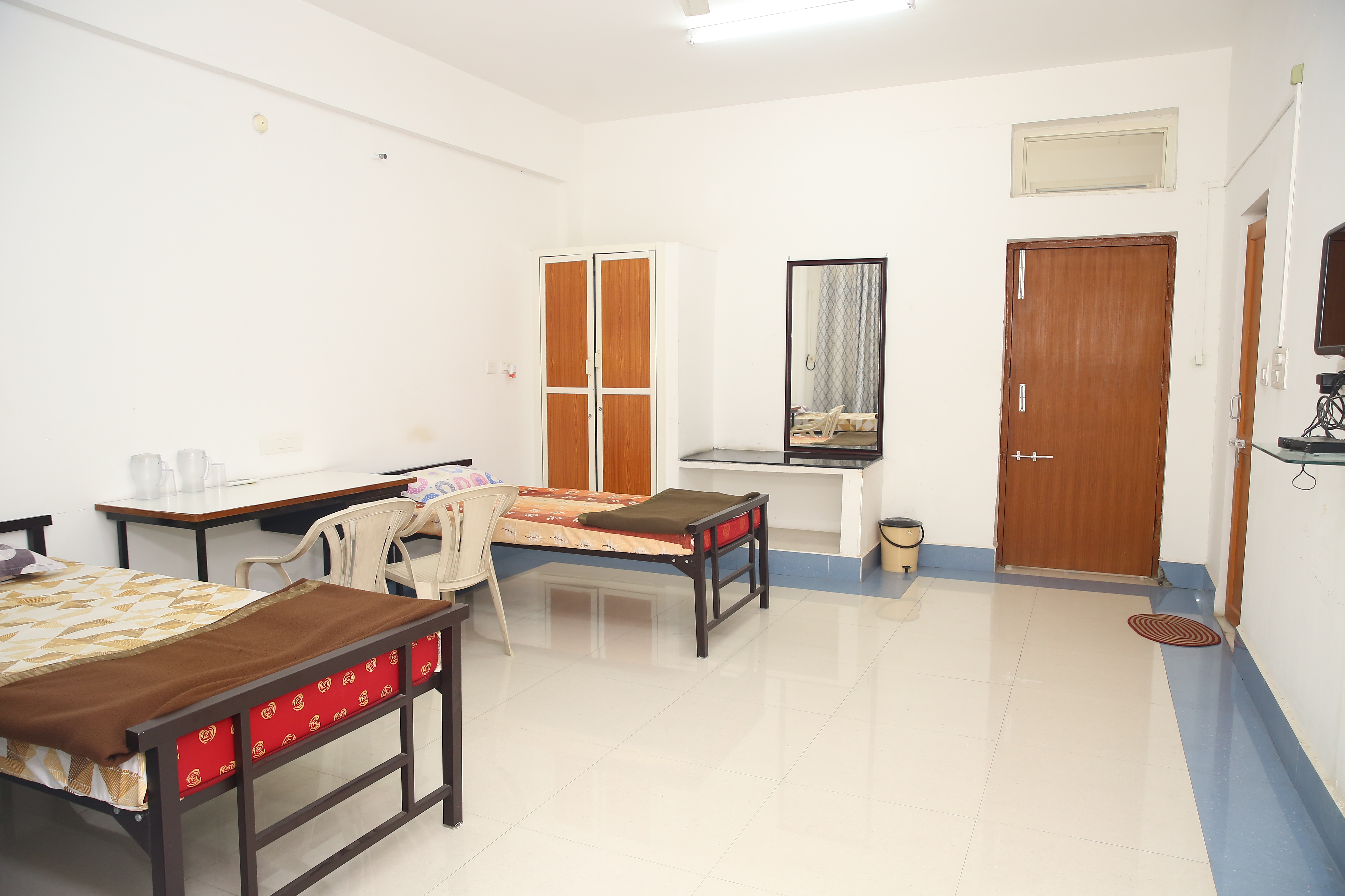 Hostel Room2